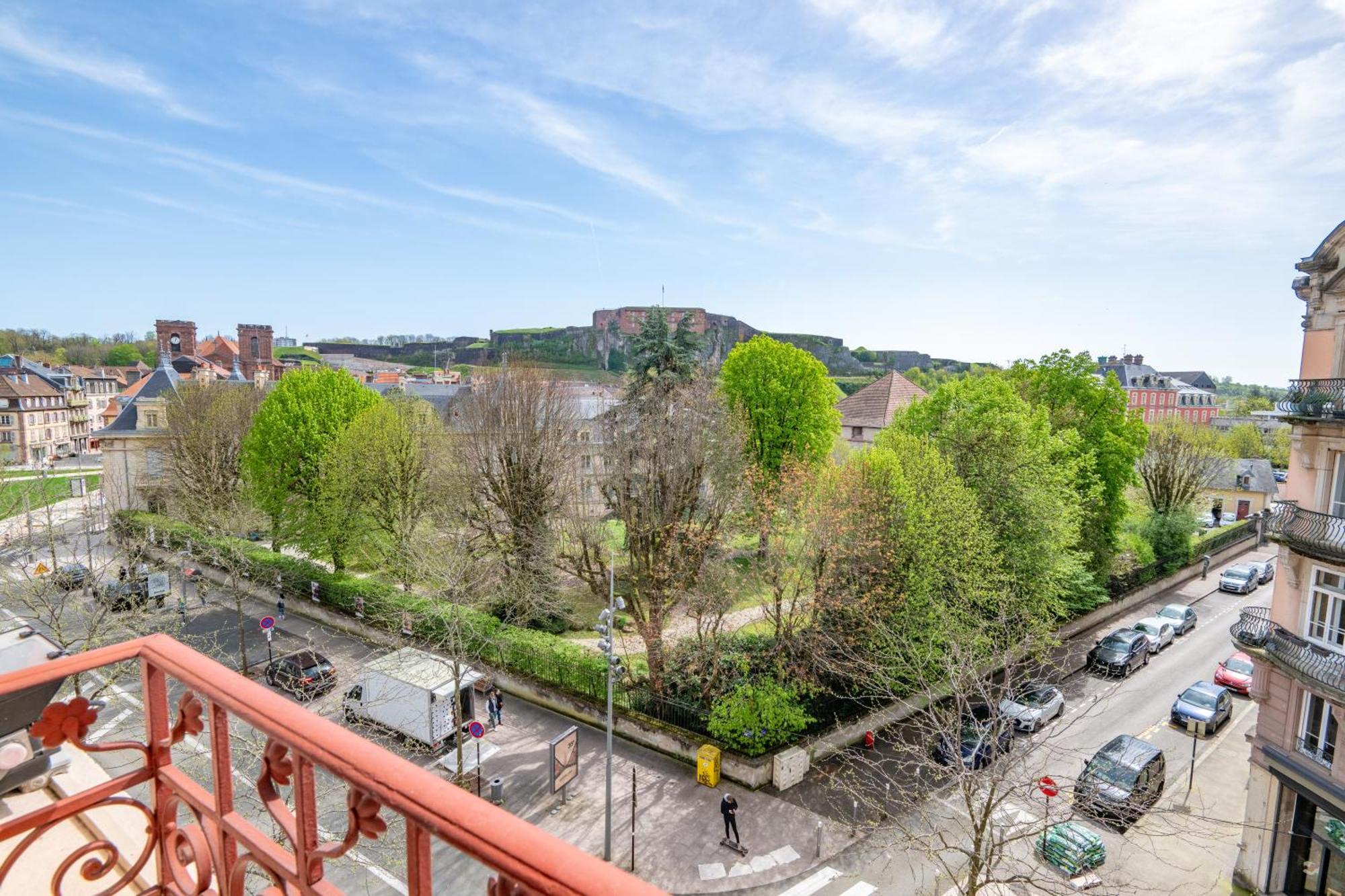 Grand Hôtel Du Tonneau D'Or Belfort Exterior foto